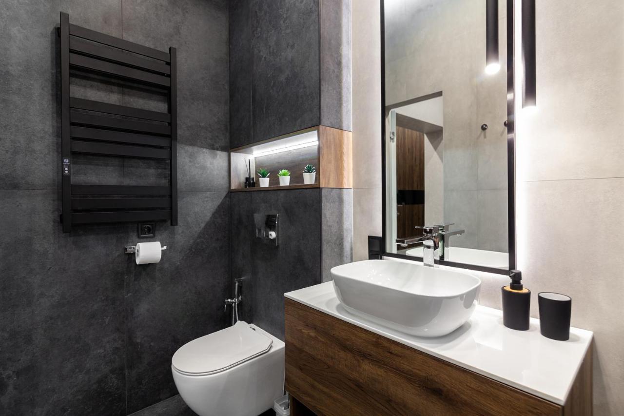 לבוב Dream Apartament On Drahomanova Street מראה חיצוני תמונה