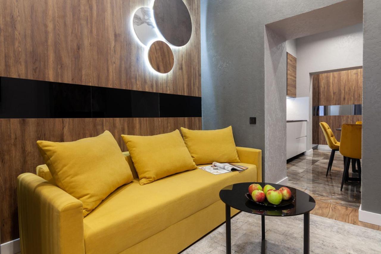 לבוב Dream Apartament On Drahomanova Street מראה חיצוני תמונה
